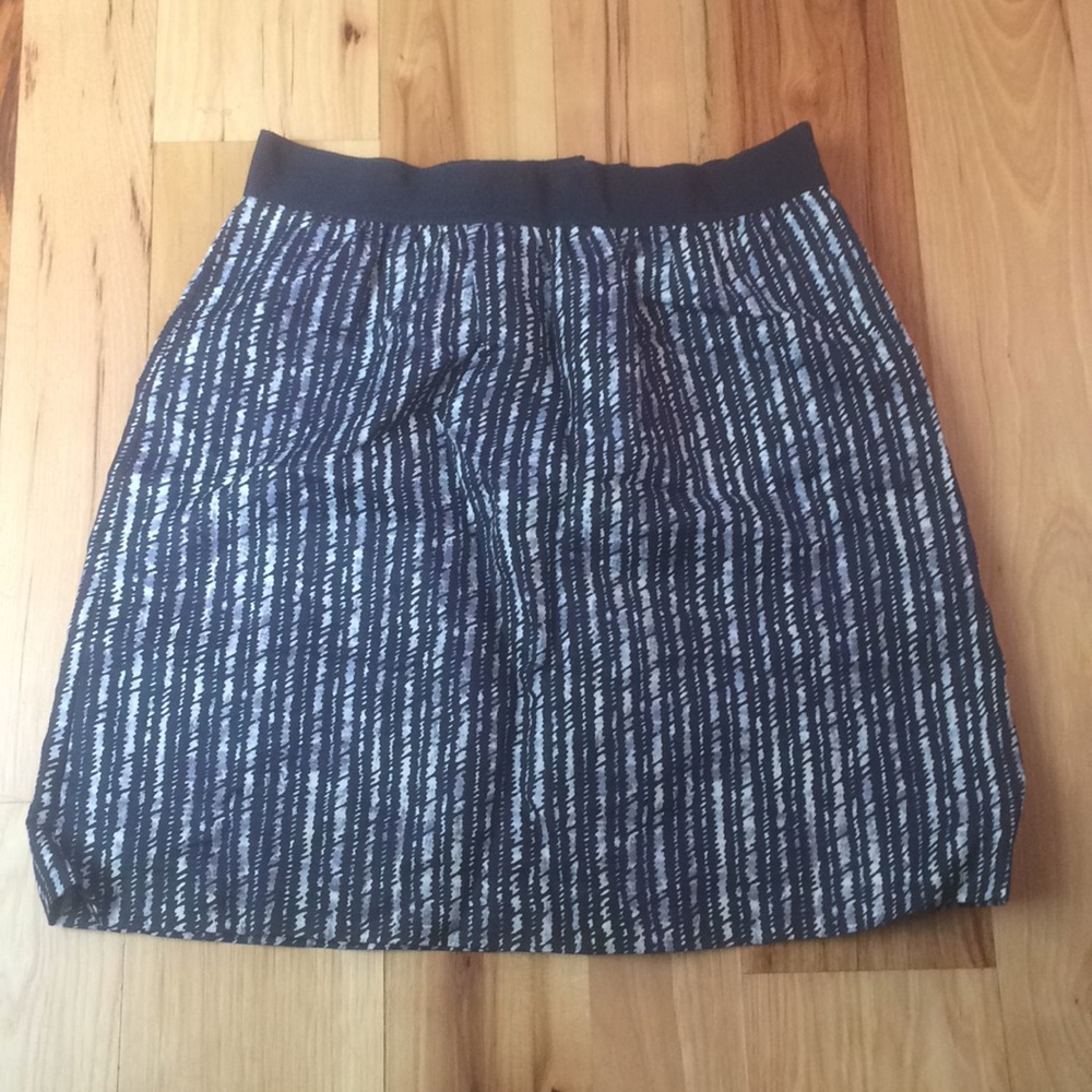Striped patterned skirt